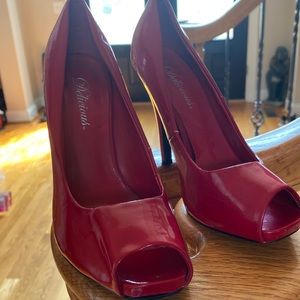 Delicious Candy Apple Red stilettos size 6 Gently loved (pb)